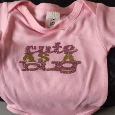 Pink short Sleeve Babysuit (0-3 Months) – “Cute As a Bug”
